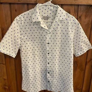 Zara Men’s slim fit medium flower button down